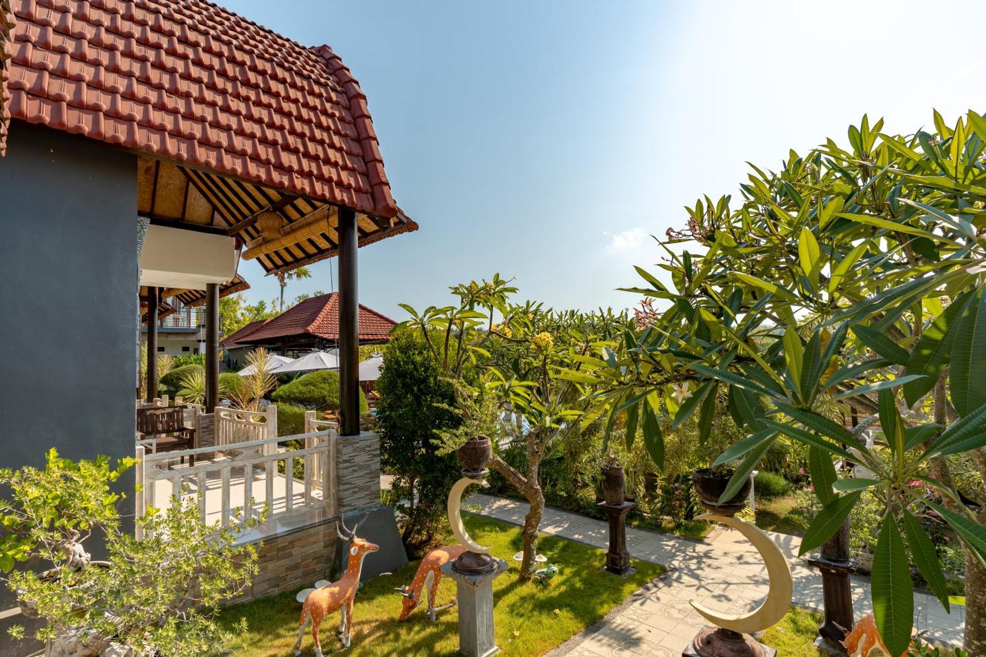 Kaylas Hill Resort Batununggul Exterior foto